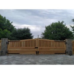 Driveway Solid Oak Double Gate Doors Straight Vertical Panels Arched Fence Electric Sliding Handmade In The UK